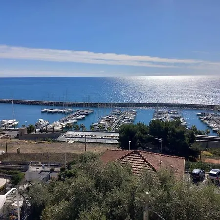 Bella Vista Sopra Il Porto! סן לורנצו אל מארה