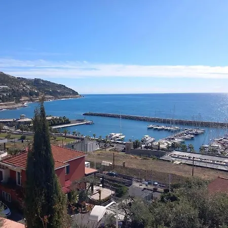 Bella Vista Sopra Il Porto! *