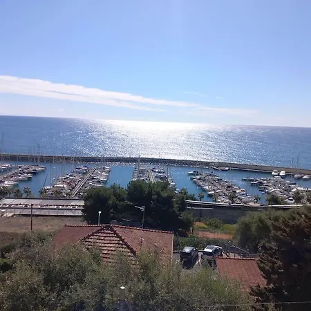 Bella Vista Sopra Il Porto!