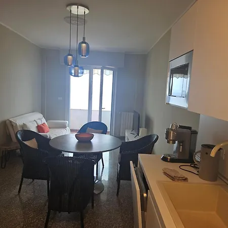 Apartment Bella Vista Sopra Il Porto!