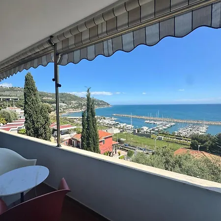 Bella Vista Sopra Il Porto! * San Lorenzo al Mare