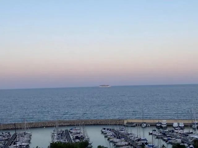 Bella Vista Sopra Il Porto!